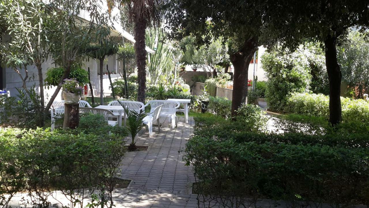 Centro Giovanile Padre Minozzi Hotel Policoro Exterior photo